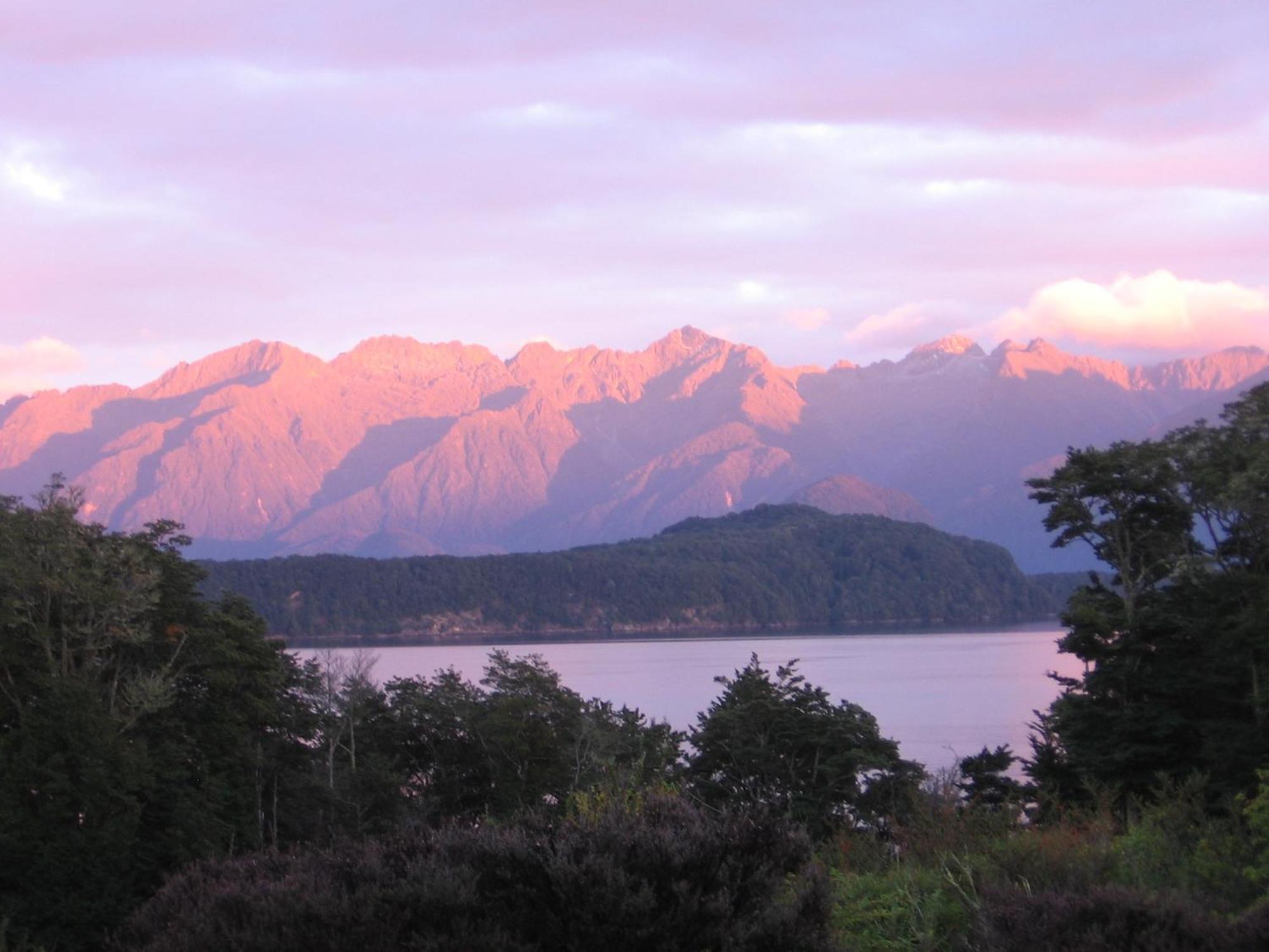 Murrells Grand View House Manapouri Exteriér fotografie