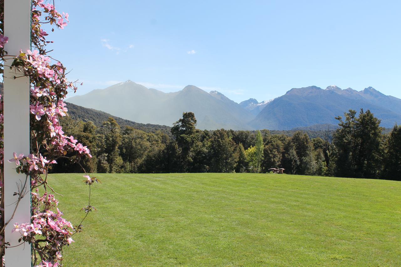 Murrells Grand View House Manapouri Exteriér fotografie
